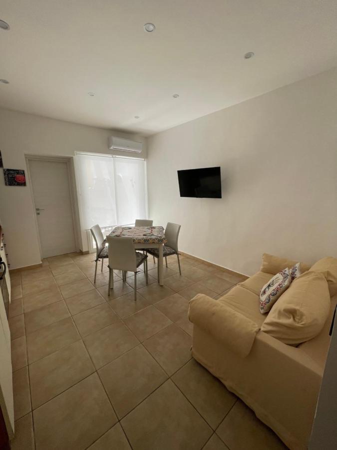 Porta San Salvatore Apartment *